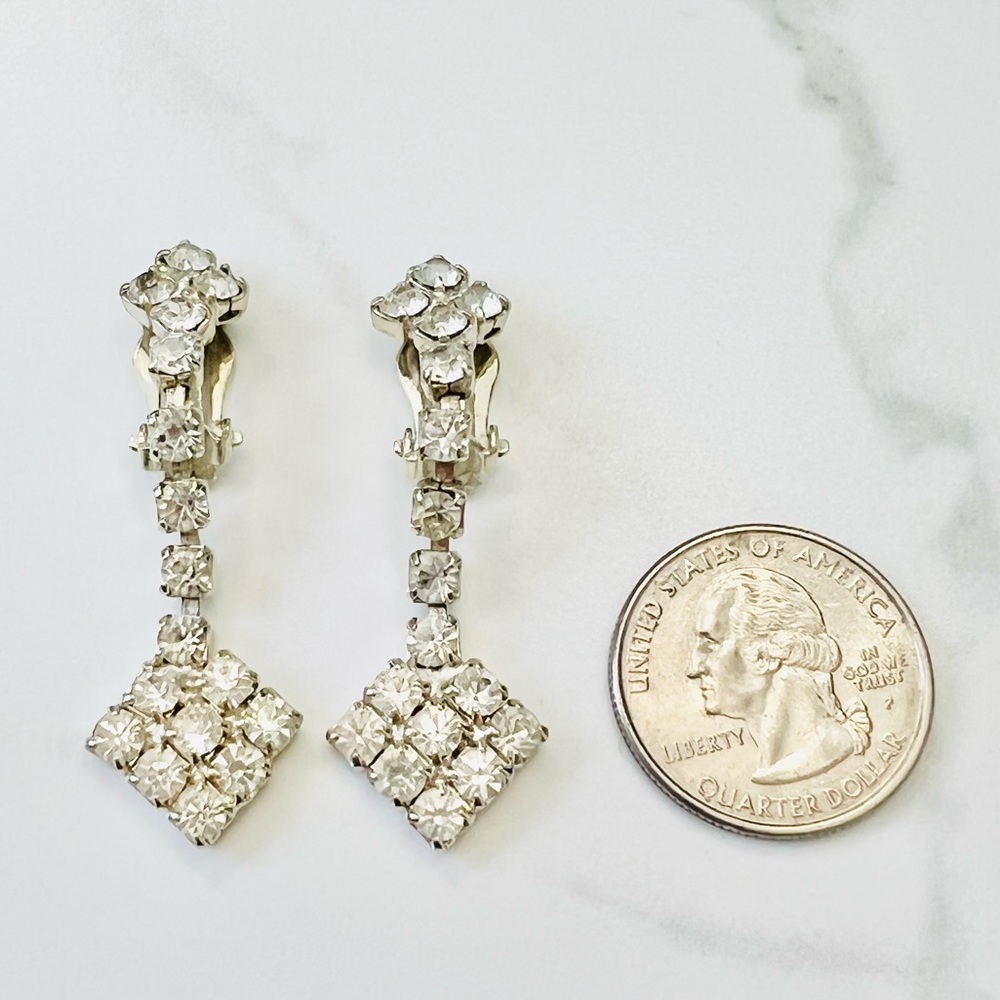 VINTAGE Silver Rhinestone Clip On Earrings - Picture 3 of 4